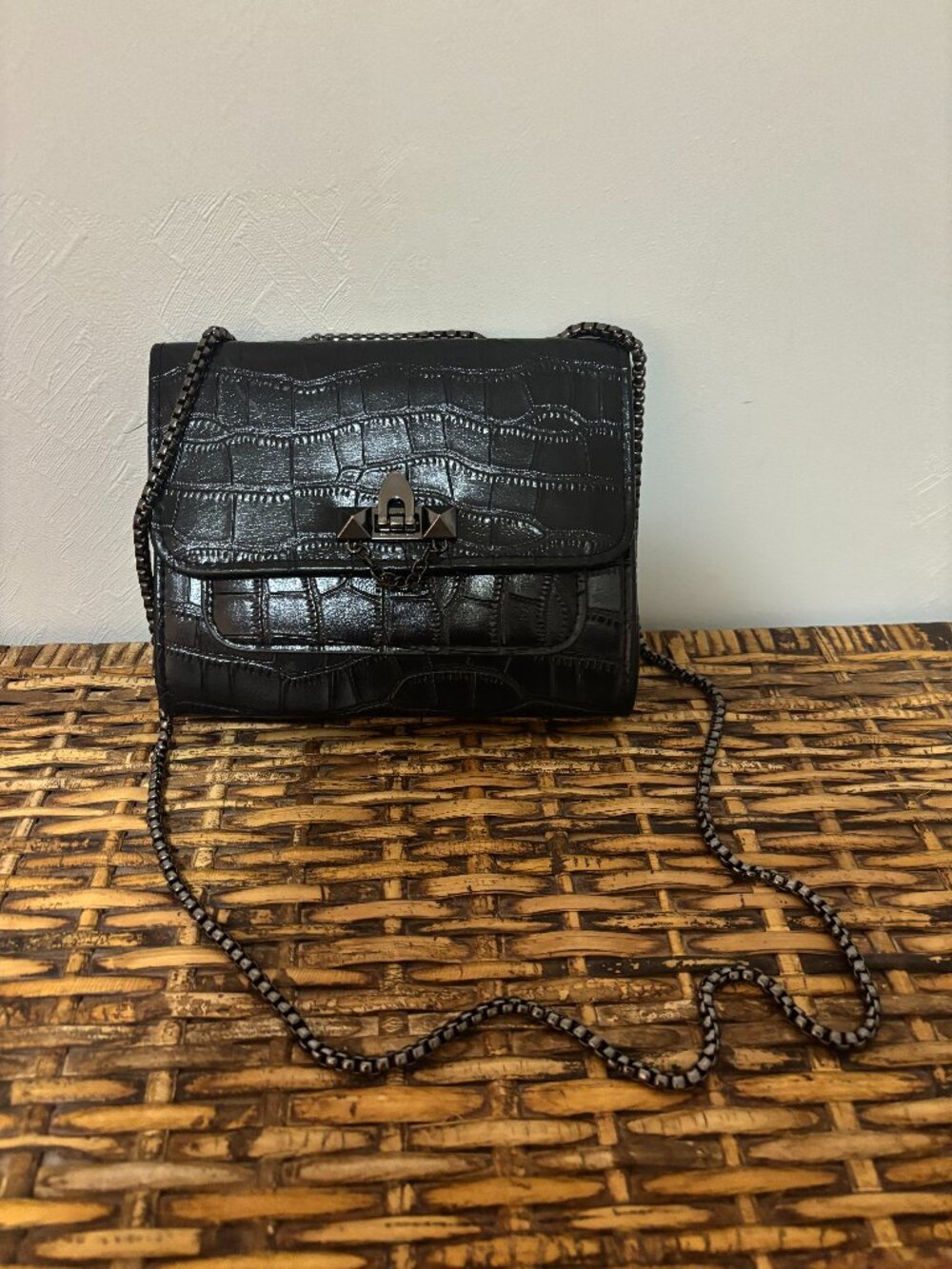 Black Crocodile Print Crossbody Purse